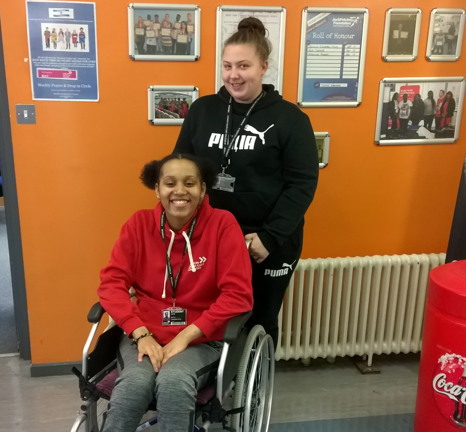 Young sportswomen prove just how valuable true friendship can be!